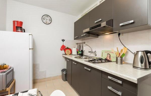 Apartment Rojal مالي لوشينغْ المظهر الخارجي الصورة