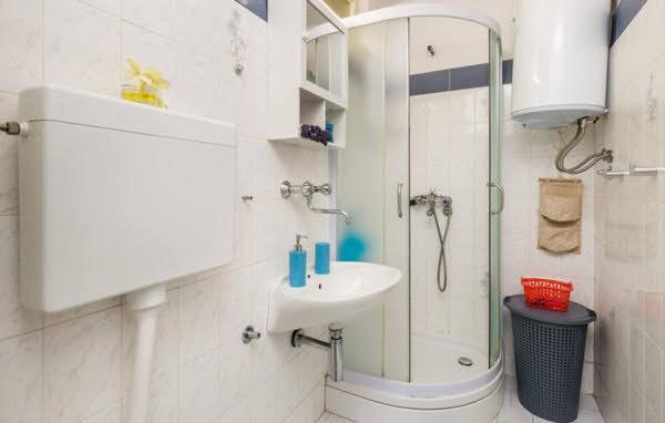 Apartment Rojal مالي لوشينغْ المظهر الخارجي الصورة