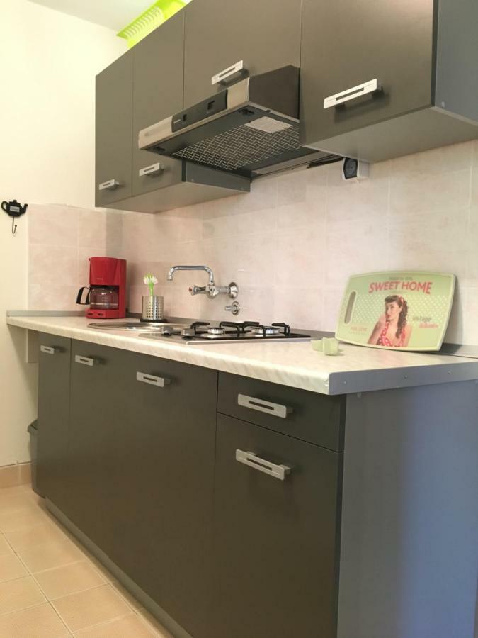 Apartment Rojal مالي لوشينغْ المظهر الخارجي الصورة